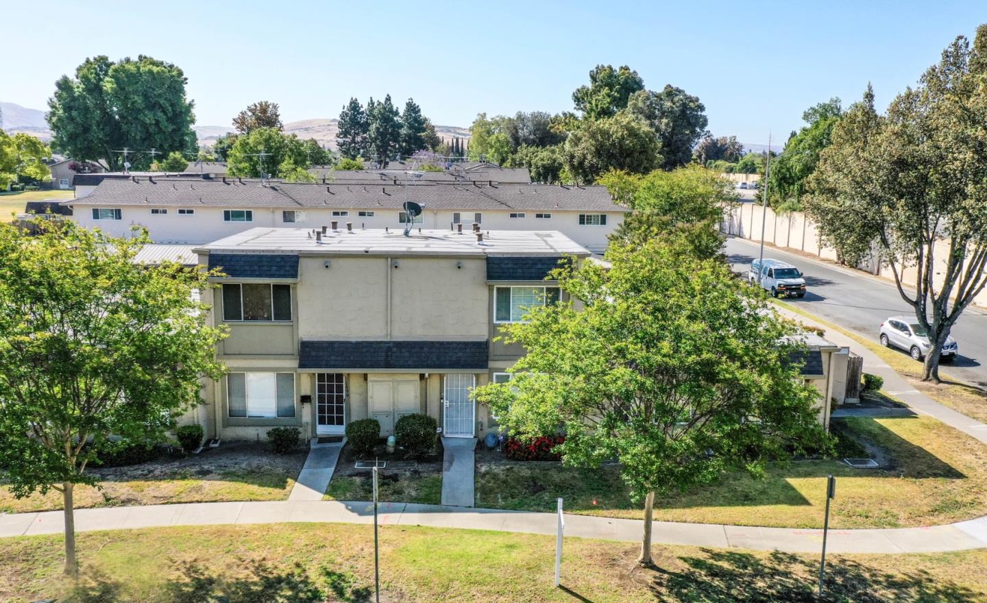 Detail Gallery Image 30 of 36 For 1486 Tierra Buena Dr, San Jose,  CA 95121 - 2 Beds | 1 Baths