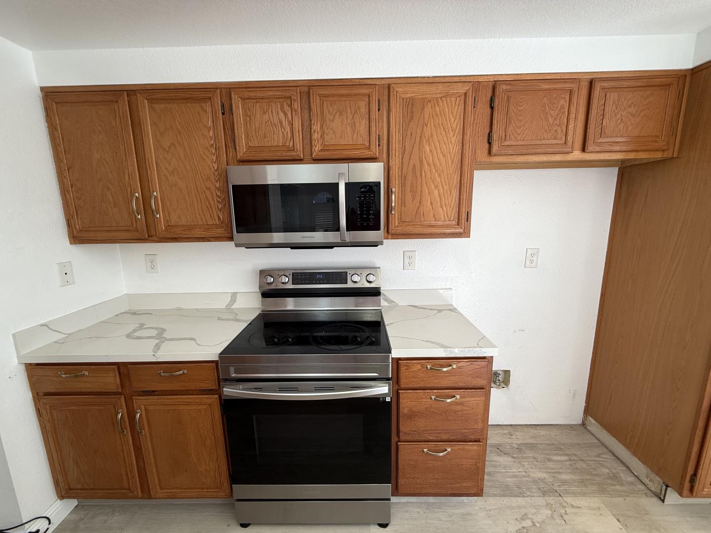 Detail Gallery Image 25 of 46 For 672 Catalina Cir, Vallejo,  CA 94589 - 3 Beds | 2/1 Baths