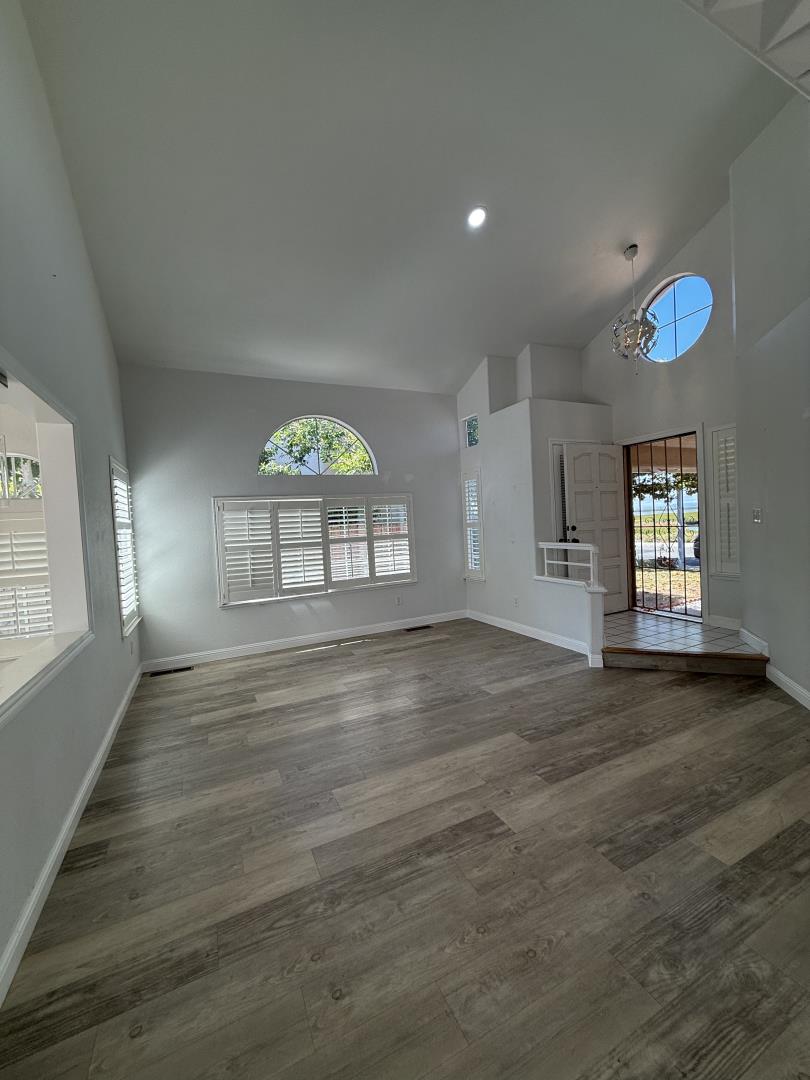 Detail Gallery Image 29 of 46 For 672 Catalina Cir, Vallejo,  CA 94589 - 3 Beds | 2/1 Baths