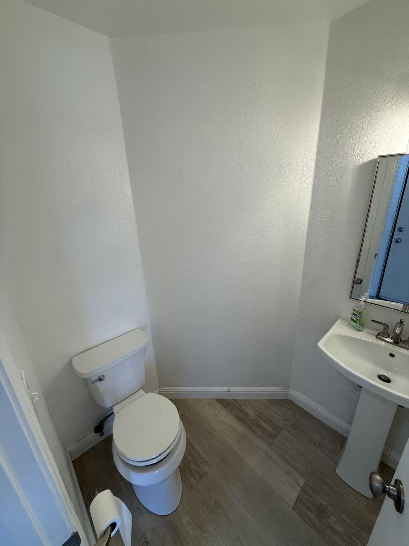 Detail Gallery Image 31 of 46 For 672 Catalina Cir, Vallejo,  CA 94589 - 3 Beds | 2/1 Baths