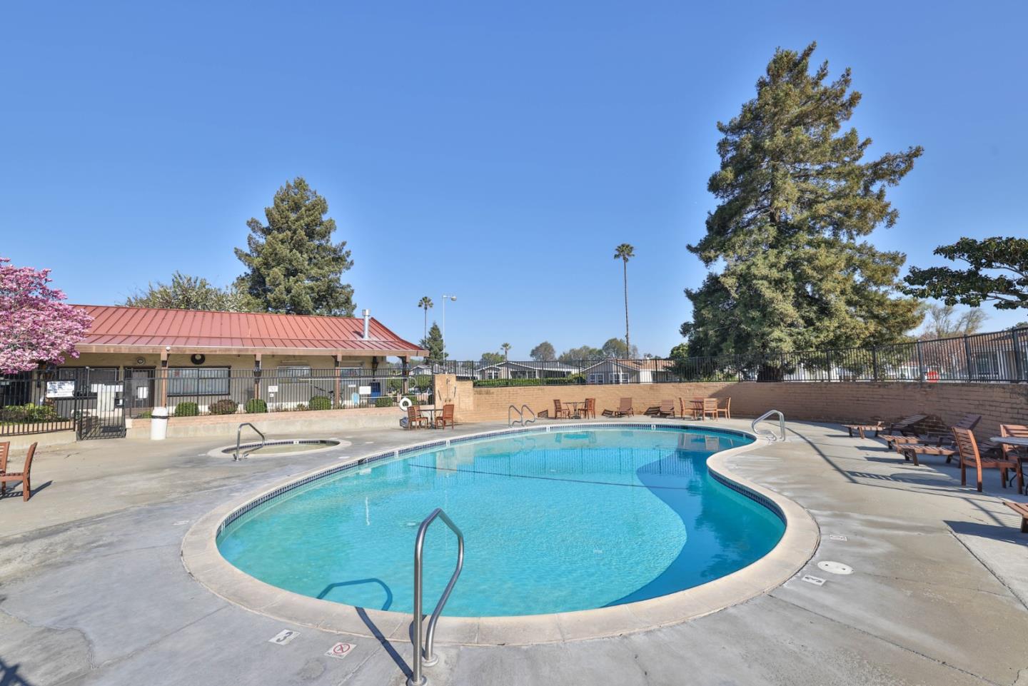 Detail Gallery Image 22 of 25 For 1085 Tasman Dr #124,  Sunnyvale,  CA 94089 - 3 Beds | 2 Baths