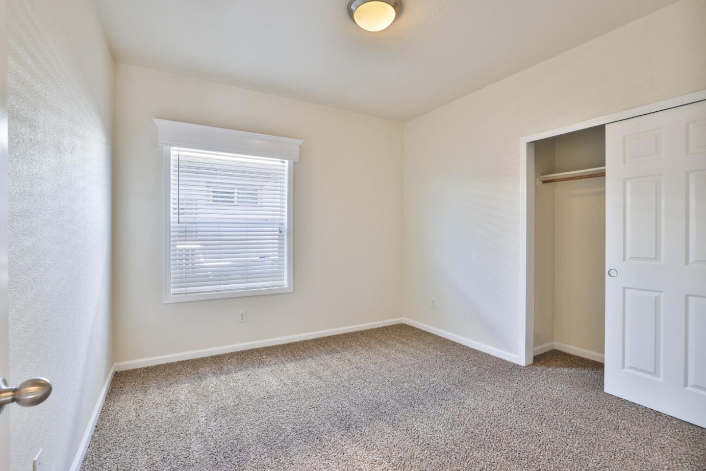 Detail Gallery Image 8 of 25 For 1085 Tasman Dr #124,  Sunnyvale,  CA 94089 - 3 Beds | 2 Baths