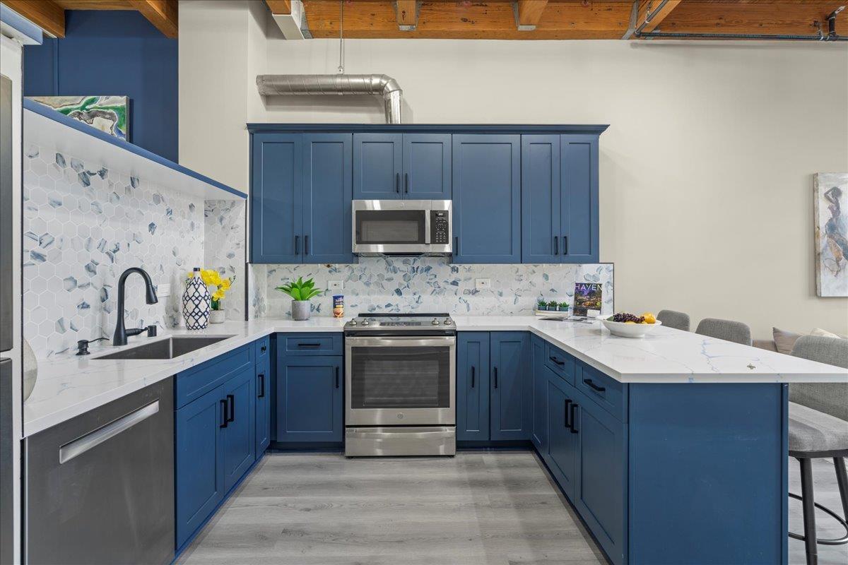 Detail Gallery Image 15 of 43 For 333 Santana Row #239,  San Jose,  CA 95128 - 2 Beds | 2 Baths