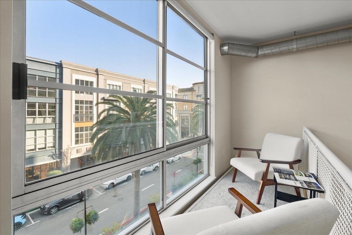 Detail Gallery Image 3 of 43 For 333 Santana Row #239,  San Jose,  CA 95128 - 2 Beds | 2 Baths