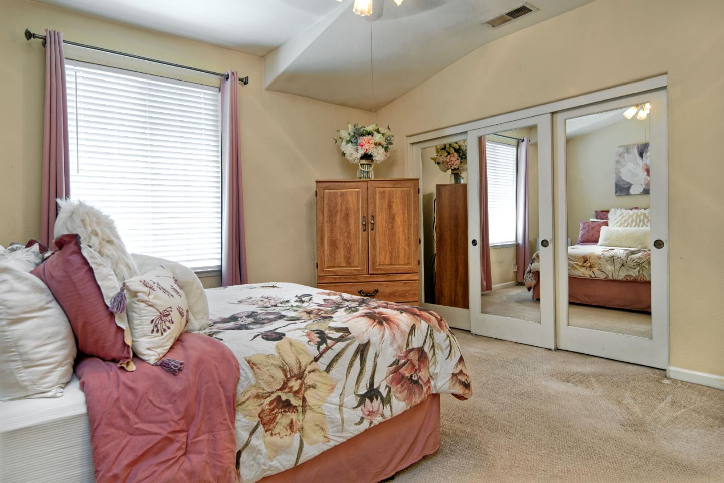 Detail Gallery Image 24 of 51 For 3126 Moncontour Ct, San Jose,  CA 95135 - 3 Beds | 2/1 Baths