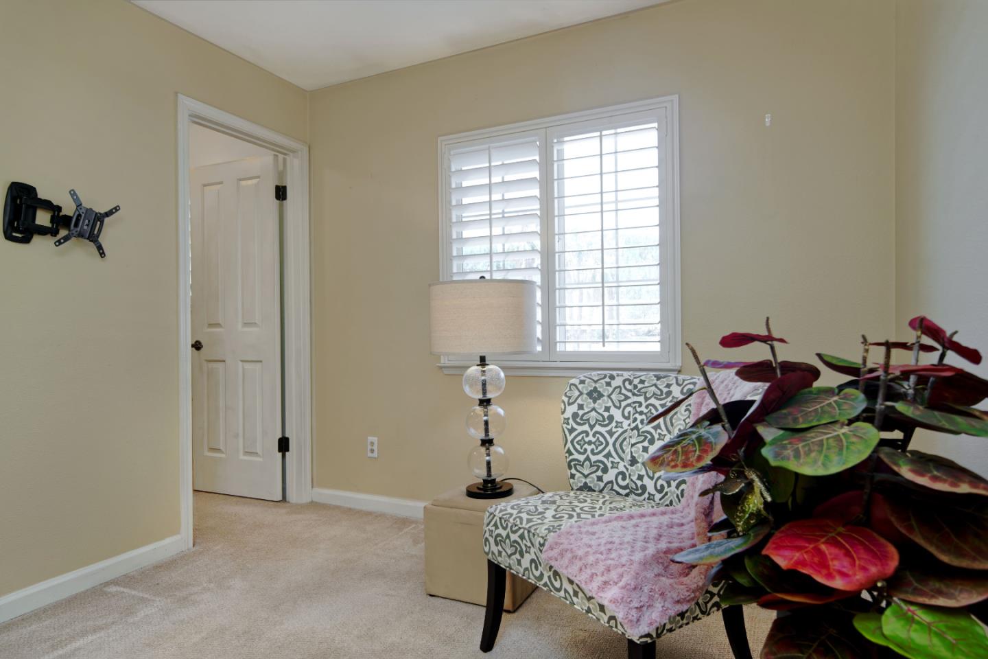 Detail Gallery Image 30 of 51 For 3126 Moncontour Ct, San Jose,  CA 95135 - 3 Beds | 2/1 Baths