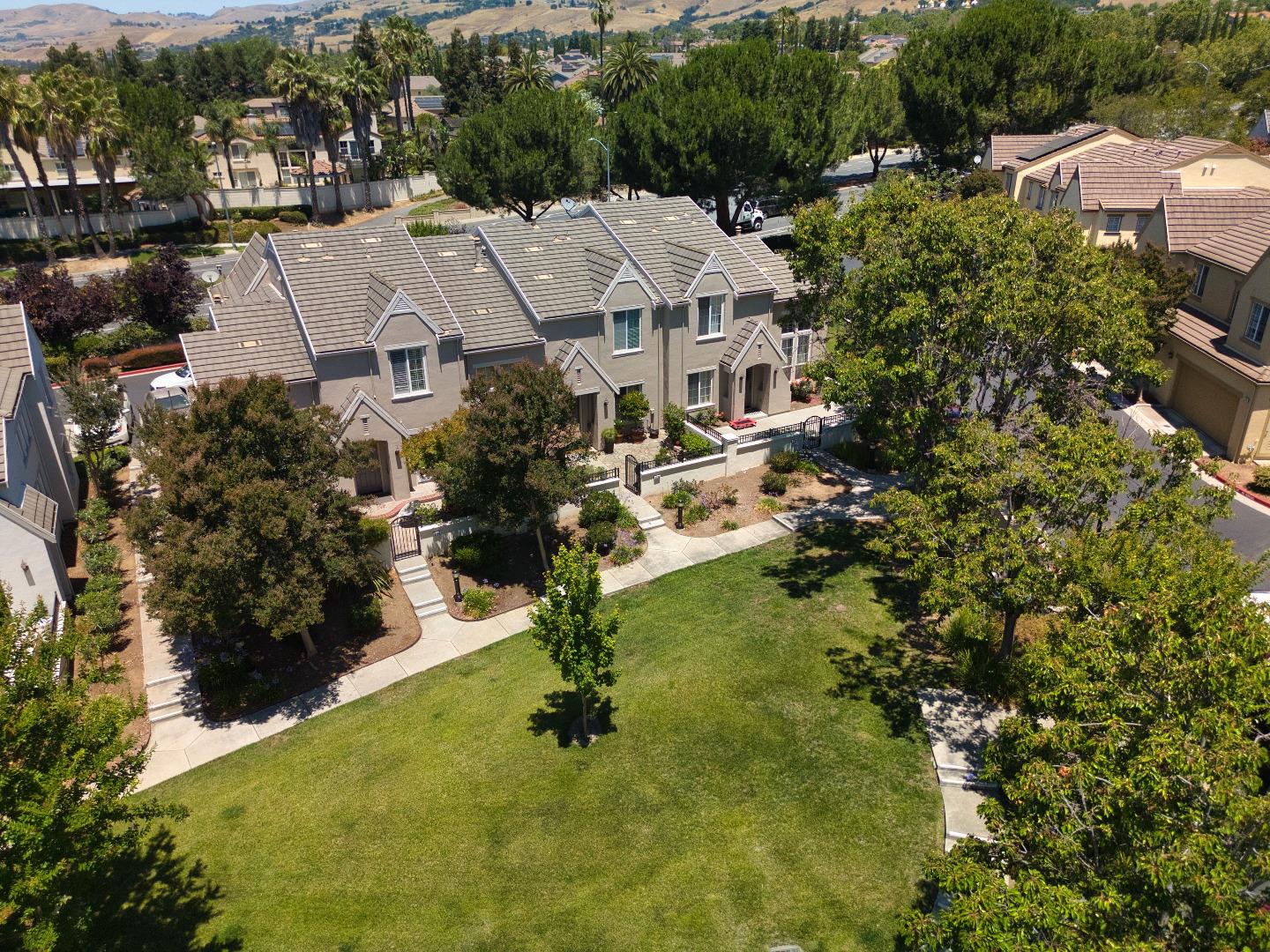 Detail Gallery Image 47 of 51 For 3126 Moncontour Ct, San Jose,  CA 95135 - 3 Beds | 2/1 Baths