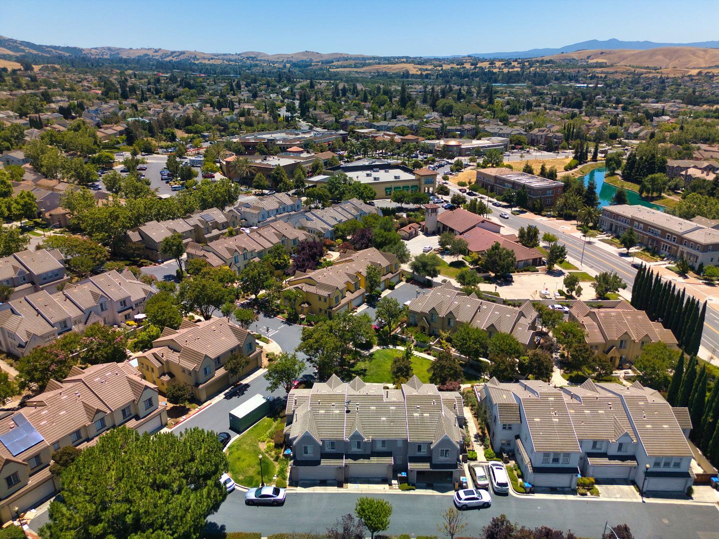 Detail Gallery Image 48 of 51 For 3126 Moncontour Ct, San Jose,  CA 95135 - 3 Beds | 2/1 Baths