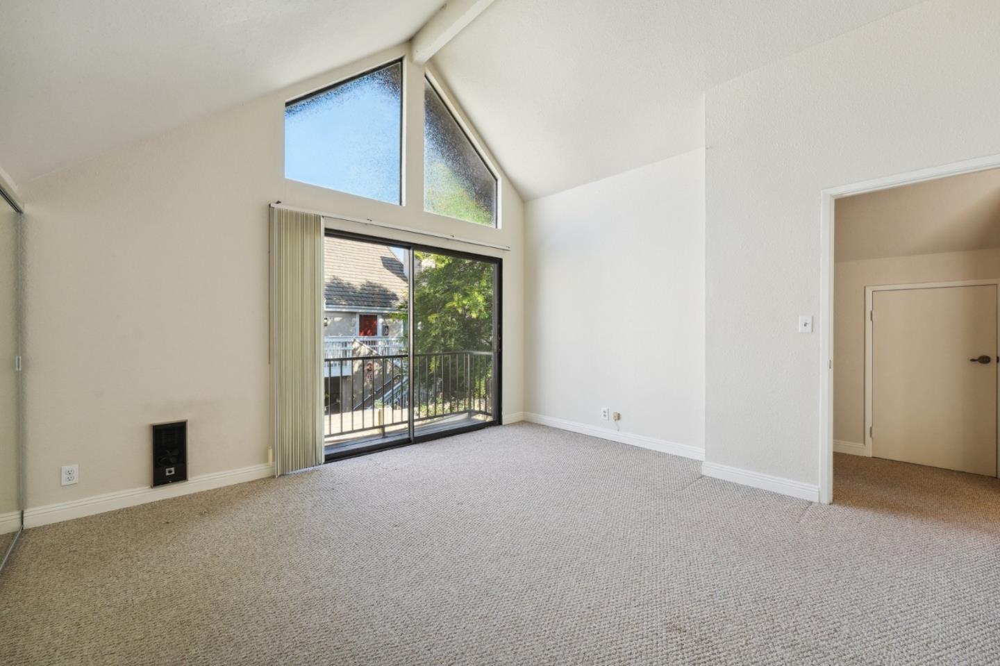 Detail Gallery Image 14 of 28 For 1734 W El Camino Real #1,  Mountain View,  CA 94040 - 2 Beds | 1/1 Baths