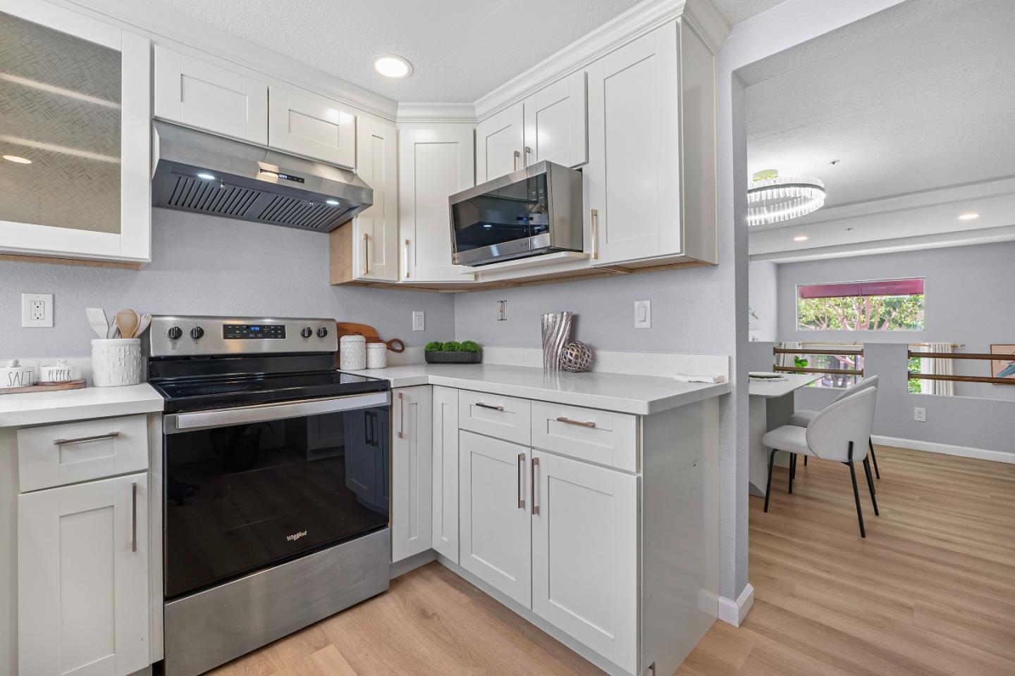 Detail Gallery Image 9 of 41 For 219 Commons Ln, Foster City,  CA 94404 - 2 Beds | 2 Baths