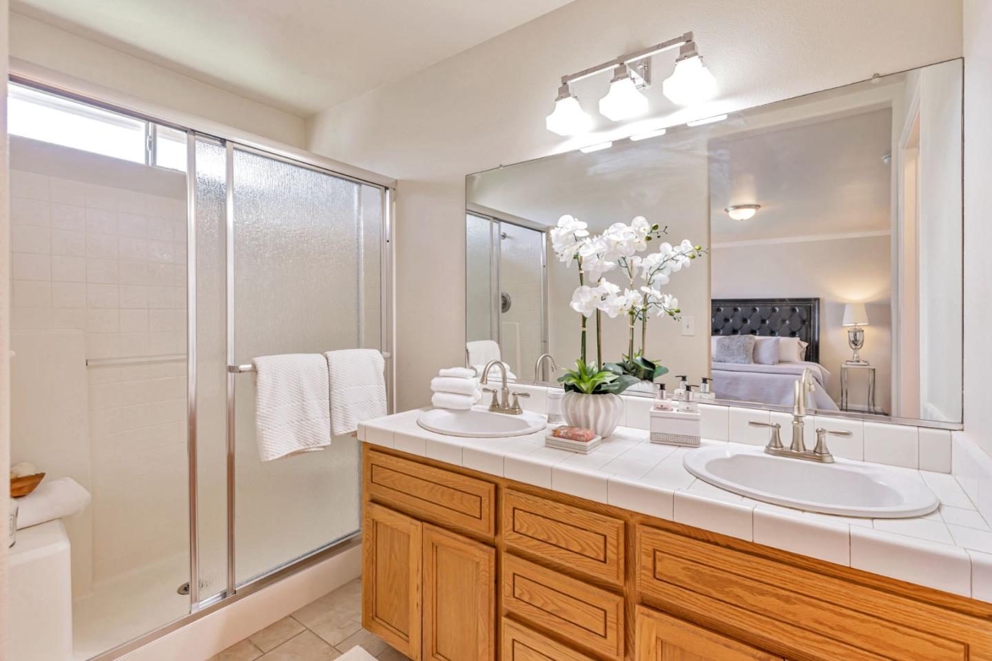 Detail Gallery Image 18 of 33 For 780 Alissa Ct, Hollister,  CA 95023 - 3 Beds | 2/1 Baths