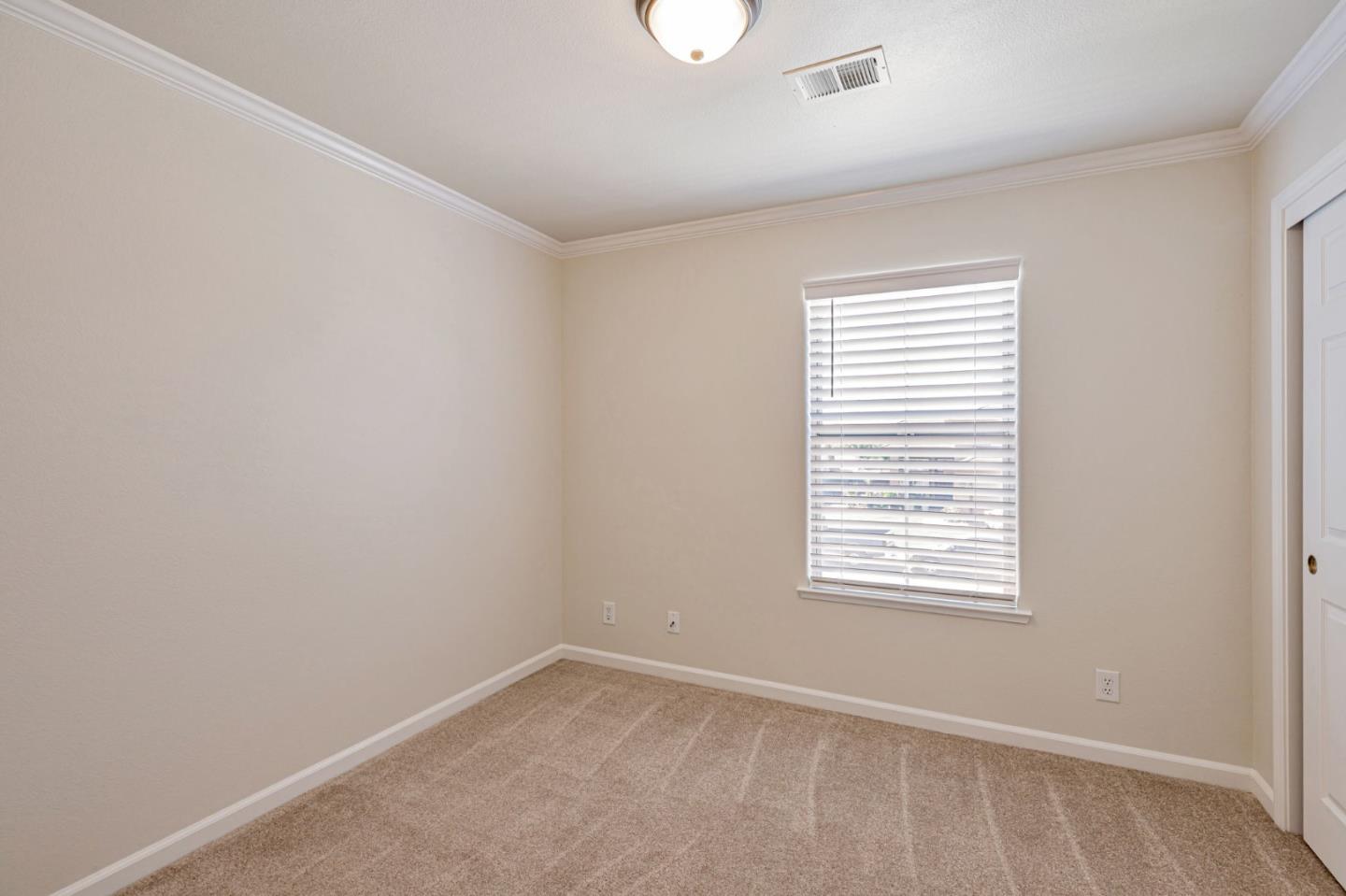 Detail Gallery Image 21 of 33 For 780 Alissa Ct, Hollister,  CA 95023 - 3 Beds | 2/1 Baths