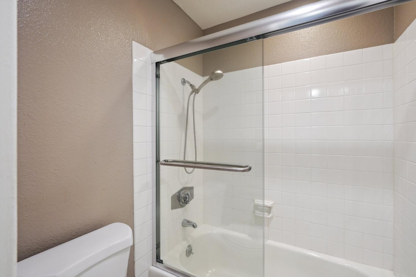 Detail Gallery Image 10 of 15 For 370 Imperial Way #218,  Daly City,  CA 94015 - 2 Beds | 2 Baths