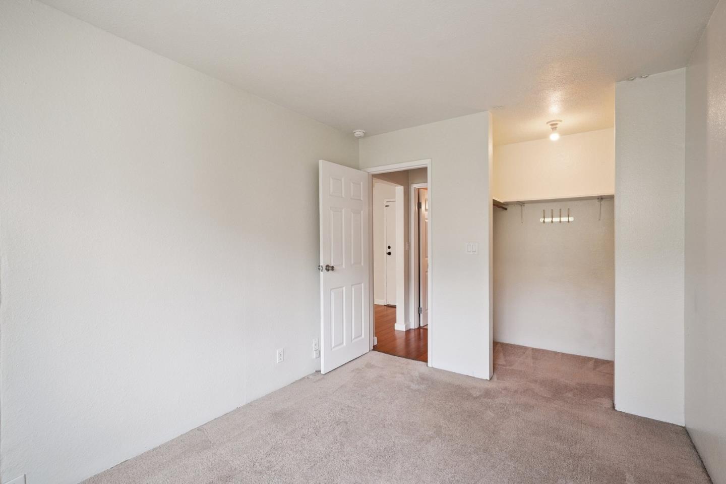 Detail Gallery Image 6 of 15 For 370 Imperial Way #218,  Daly City,  CA 94015 - 2 Beds | 2 Baths