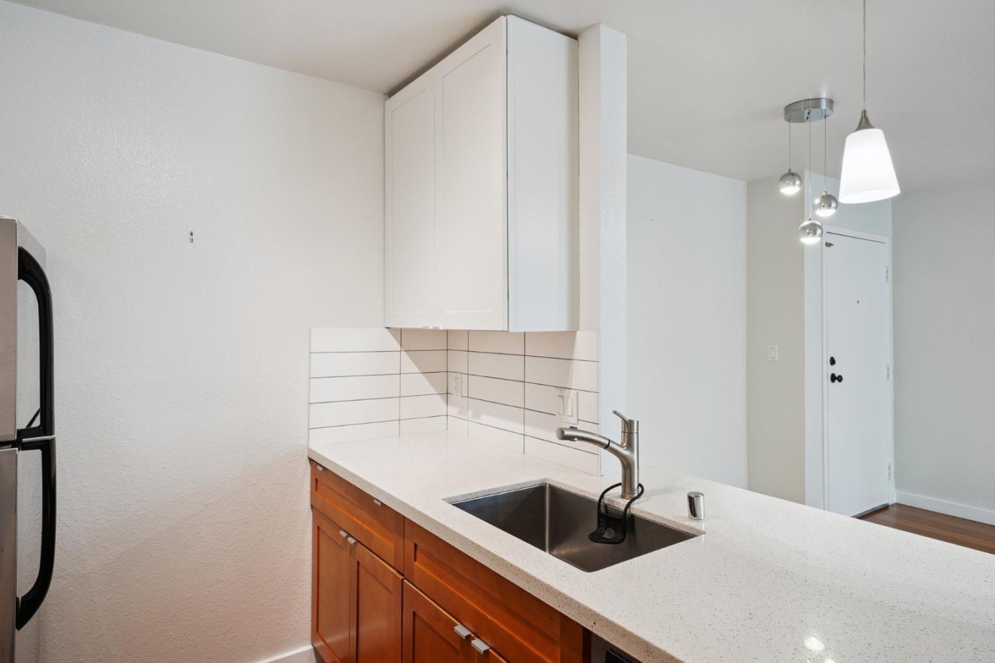 Detail Gallery Image 8 of 15 For 370 Imperial Way #218,  Daly City,  CA 94015 - 2 Beds | 2 Baths