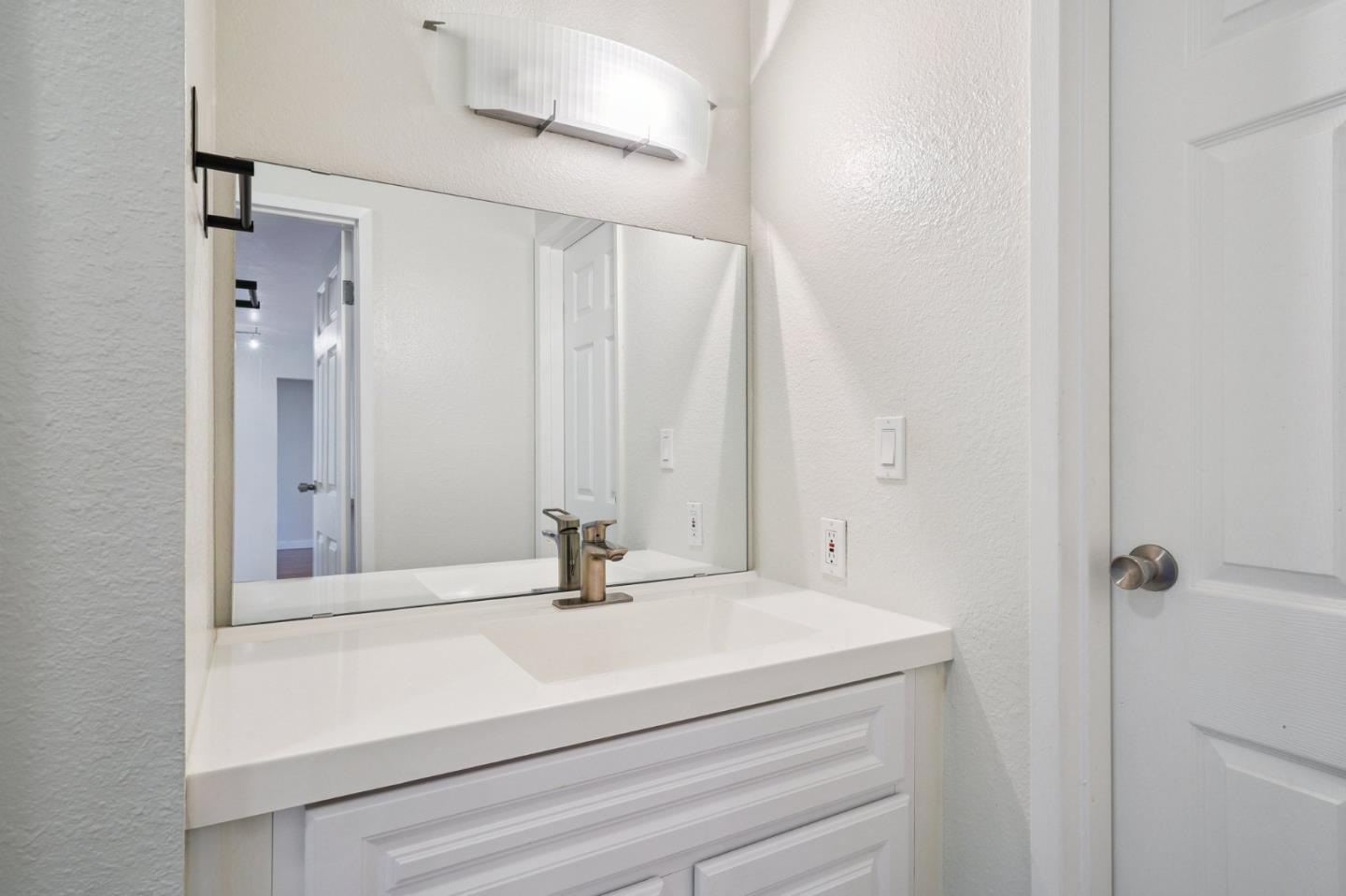 Detail Gallery Image 9 of 15 For 370 Imperial Way #218,  Daly City,  CA 94015 - 2 Beds | 2 Baths