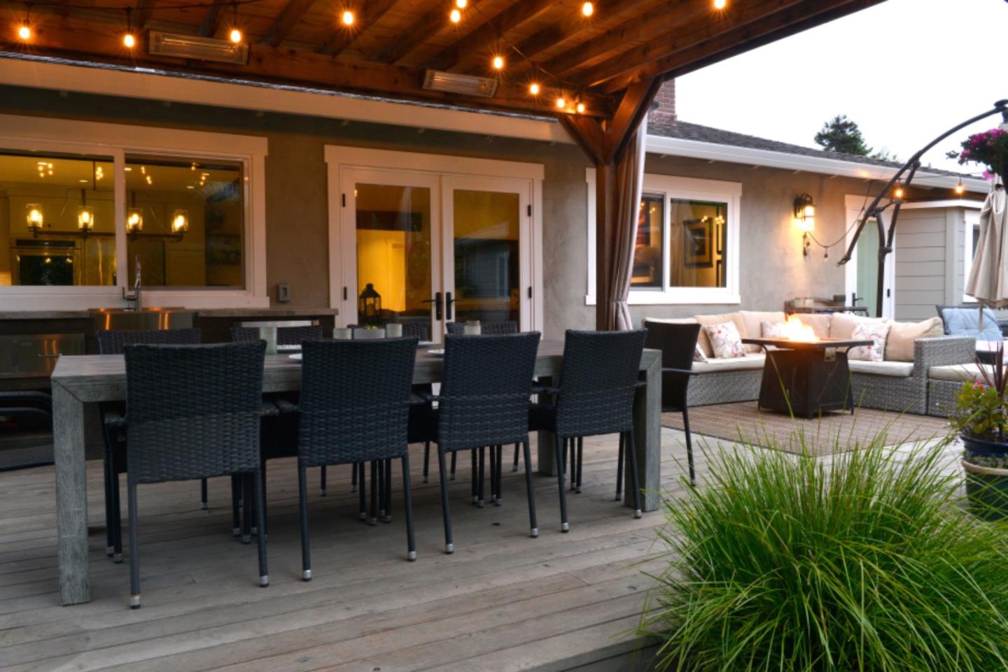 Detail Gallery Image 2 of 14 For 3308 Sycamore Pl, Carmel,  CA 93923 - 3 Beds | 2 Baths