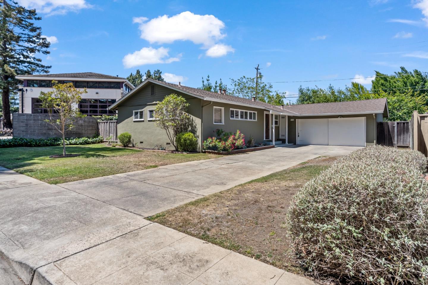 Detail Gallery Image 14 of 24 For 1638 Tyler Park Way, Mountain View,  CA 94040 - 3 Beds | 2 Baths