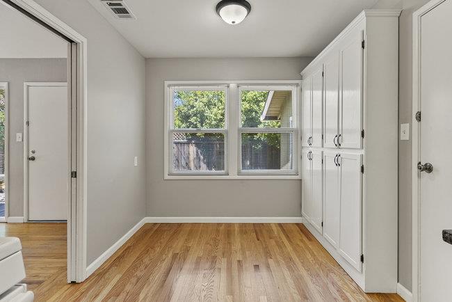 Detail Gallery Image 16 of 24 For 1638 Tyler Park Way, Mountain View,  CA 94040 - 3 Beds | 2 Baths