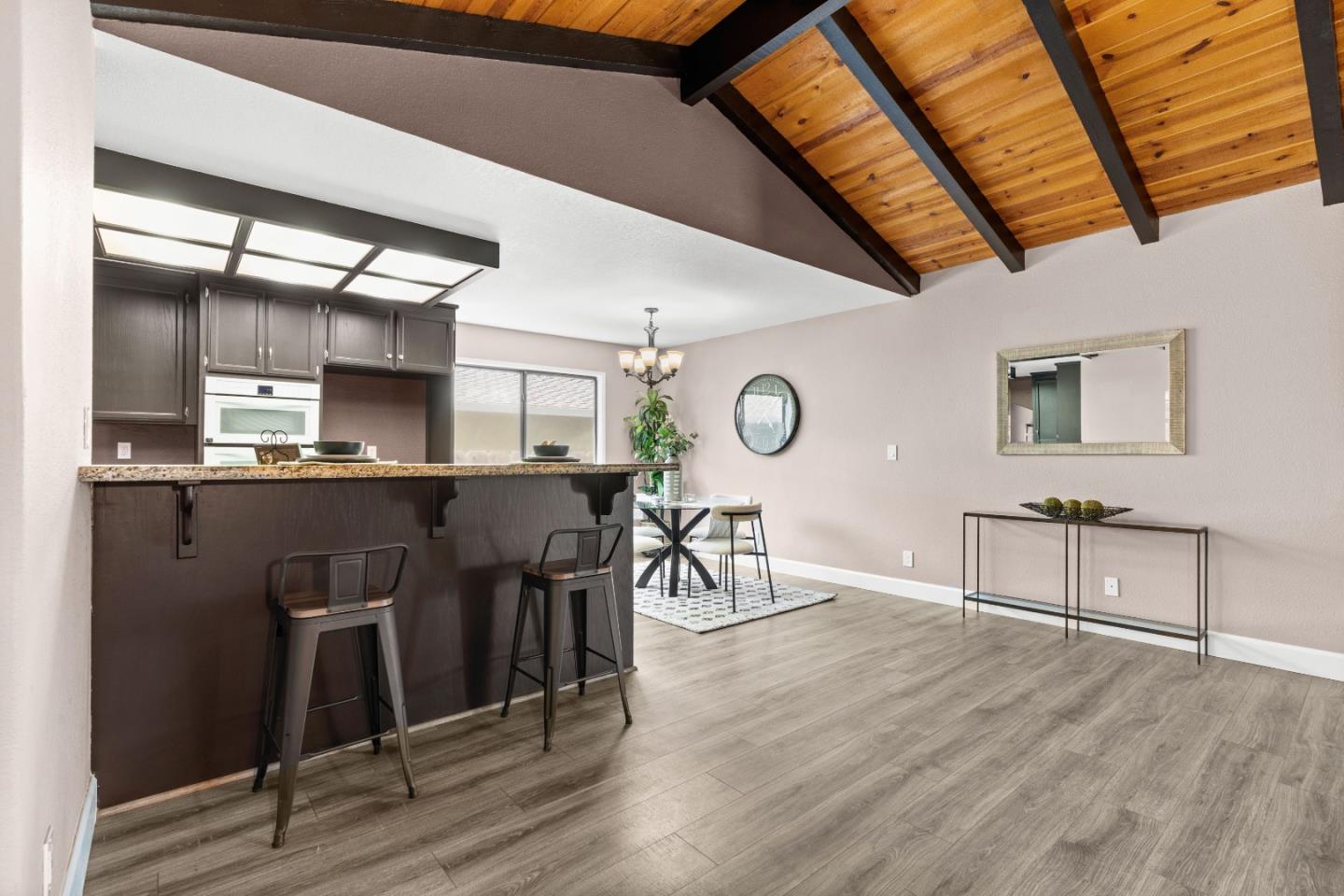 Detail Gallery Image 13 of 41 For 1031 Trinity Dr, Hollister,  CA 95023 - 3 Beds | 2 Baths