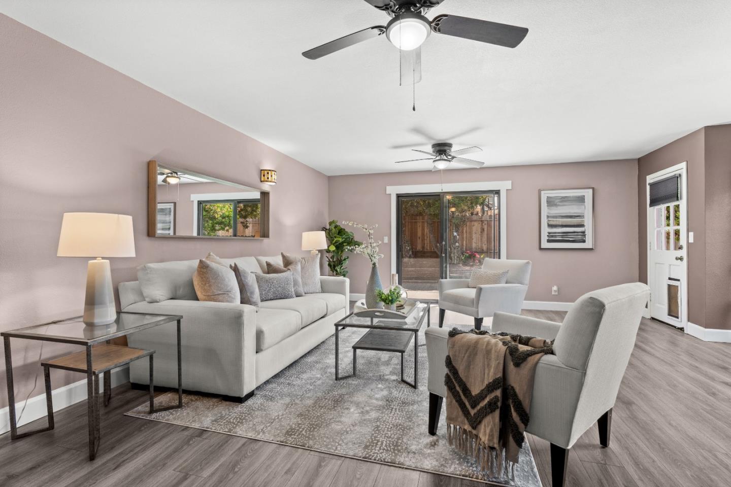 Detail Gallery Image 20 of 41 For 1031 Trinity Dr, Hollister,  CA 95023 - 3 Beds | 2 Baths