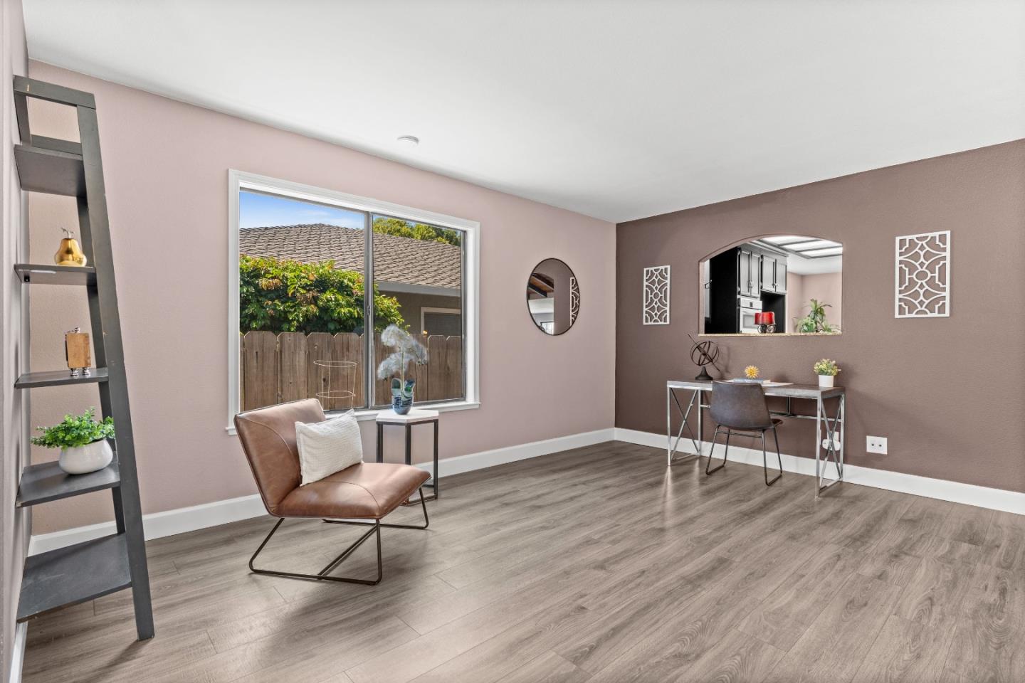 Detail Gallery Image 21 of 41 For 1031 Trinity Dr, Hollister,  CA 95023 - 3 Beds | 2 Baths