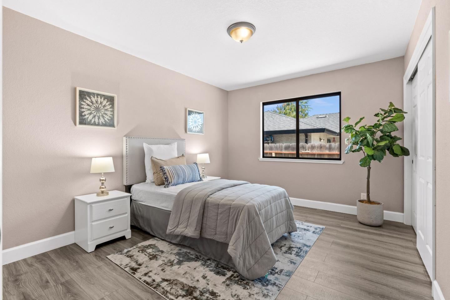 Detail Gallery Image 26 of 41 For 1031 Trinity Dr, Hollister,  CA 95023 - 3 Beds | 2 Baths