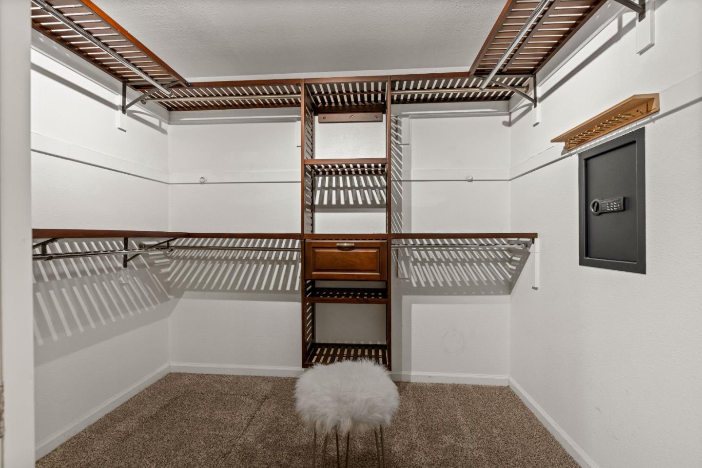 Detail Gallery Image 32 of 41 For 1031 Trinity Dr, Hollister,  CA 95023 - 3 Beds | 2 Baths