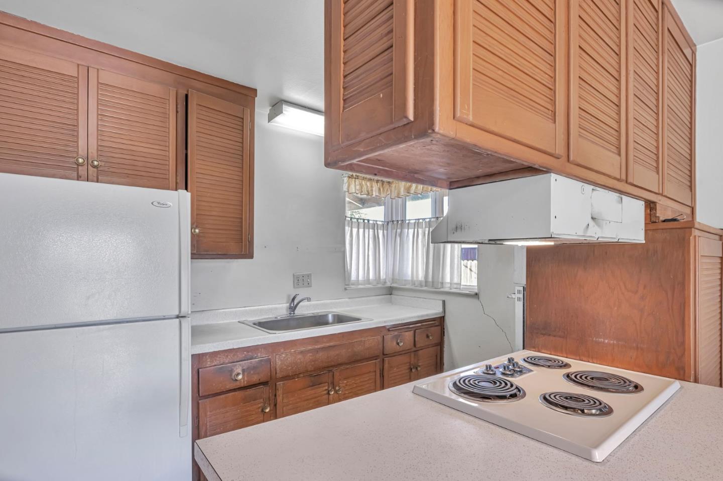 Detail Gallery Image 11 of 41 For 6030 Madelaine Dr, Newark,  CA 94560 - 3 Beds | 2 Baths