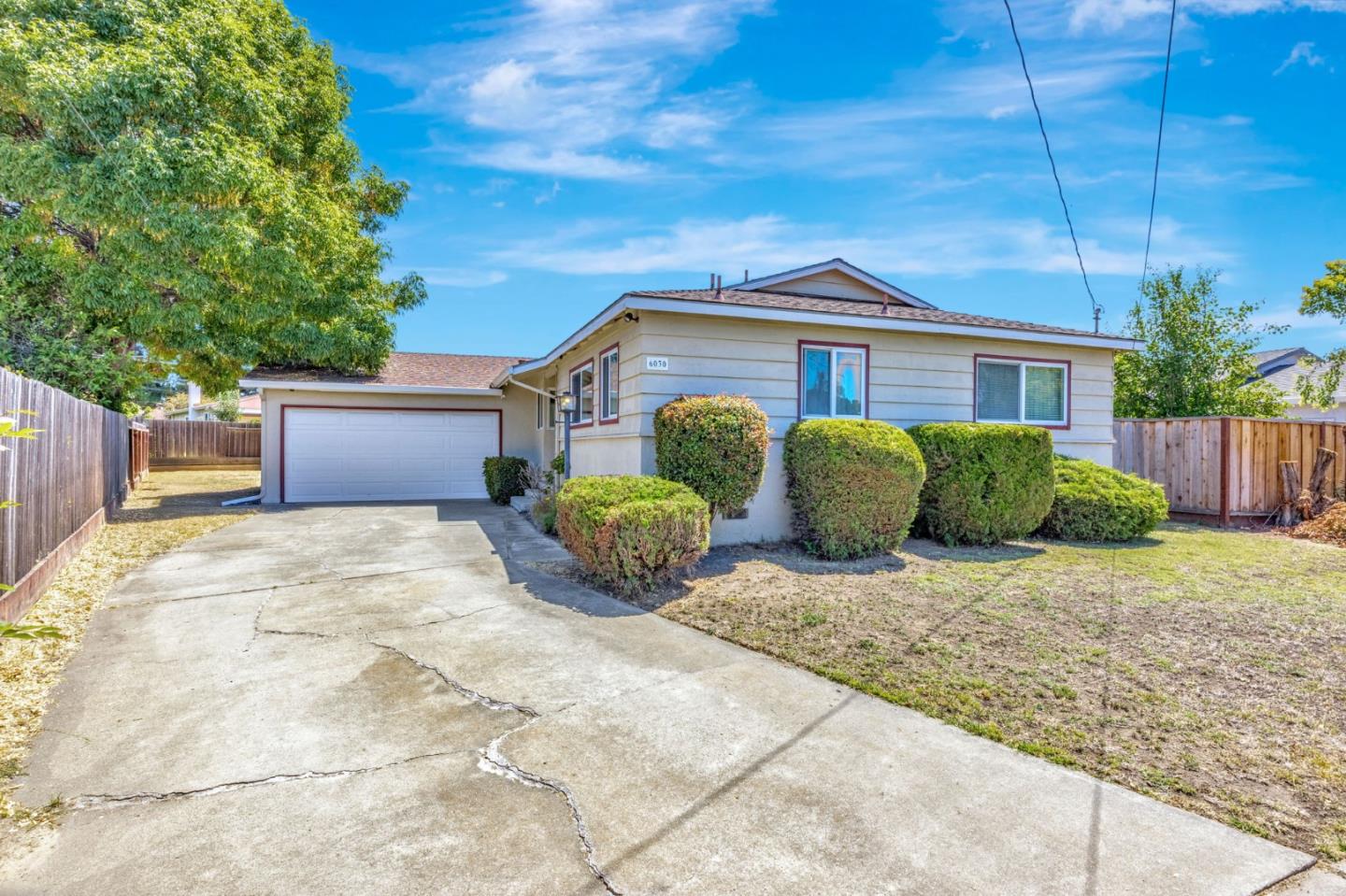 Detail Gallery Image 4 of 41 For 6030 Madelaine Dr, Newark,  CA 94560 - 3 Beds | 2 Baths