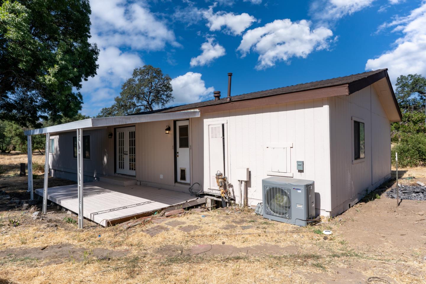 Detail Gallery Image 3 of 35 For 4028 Dawn Rd, Mariposa,  CA 95338 - 3 Beds | 2 Baths
