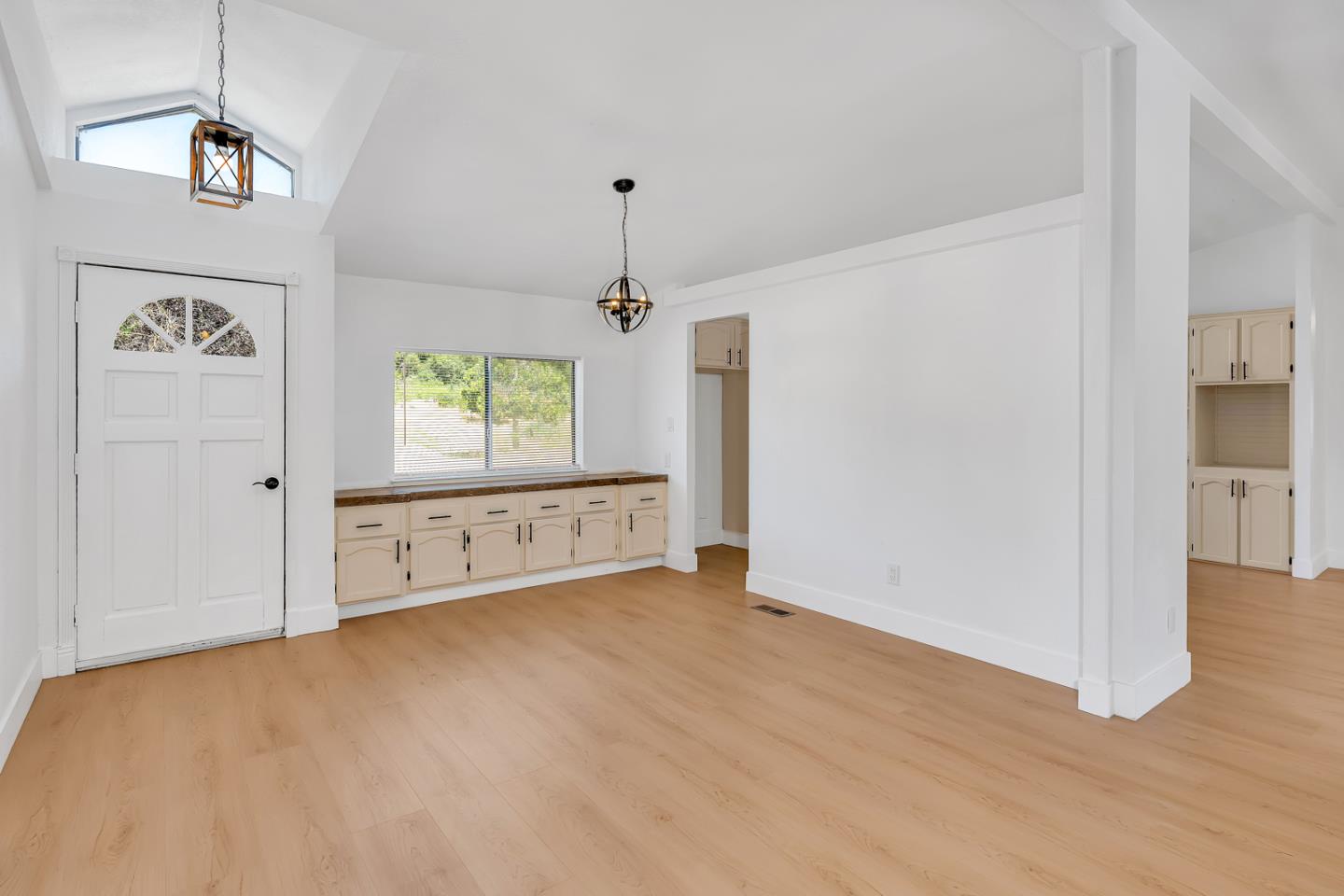 Detail Gallery Image 9 of 35 For 4028 Dawn Rd, Mariposa,  CA 95338 - 3 Beds | 2 Baths
