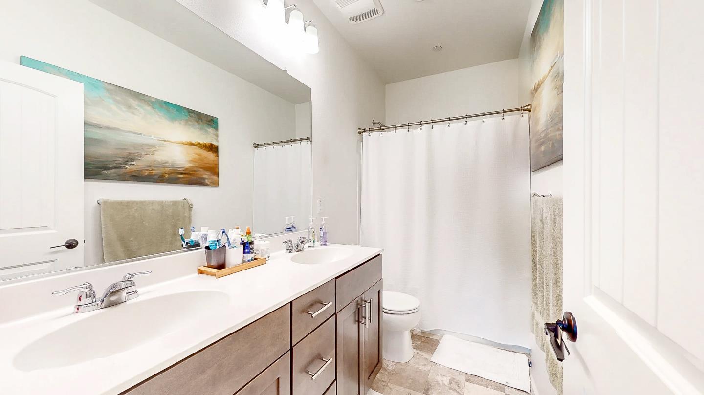 Detail Gallery Image 15 of 25 For 677 Sacramento Way, Hollister,  CA 95023 - 3 Beds | 2 Baths