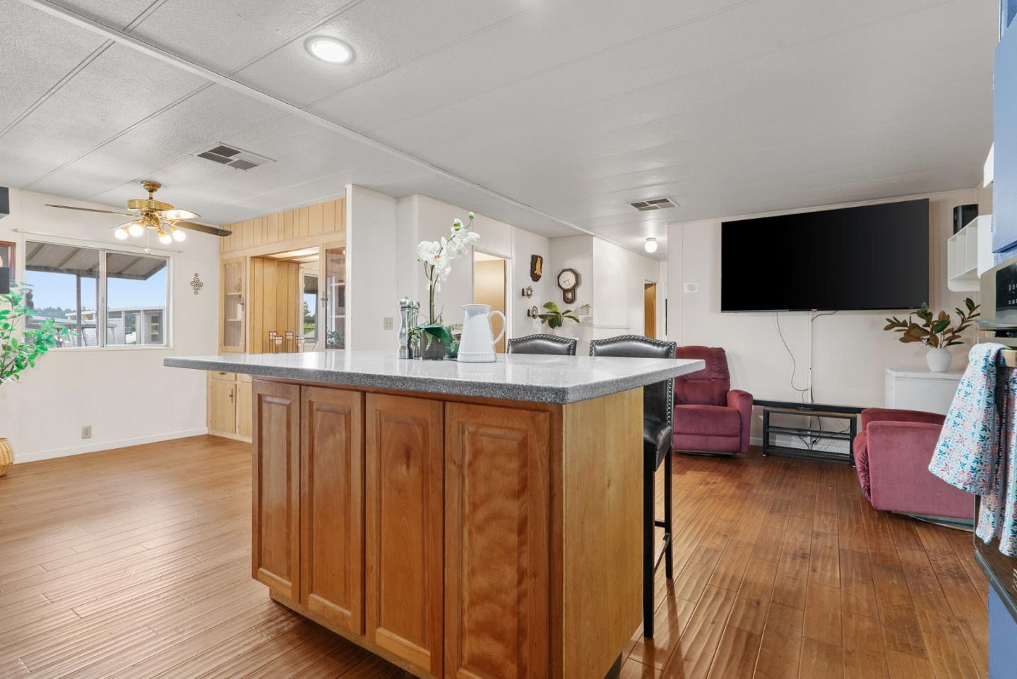Detail Gallery Image 9 of 38 For 444 Whispering Pines #107,  Scotts Valley,  CA 95066 - 2 Beds | 2 Baths
