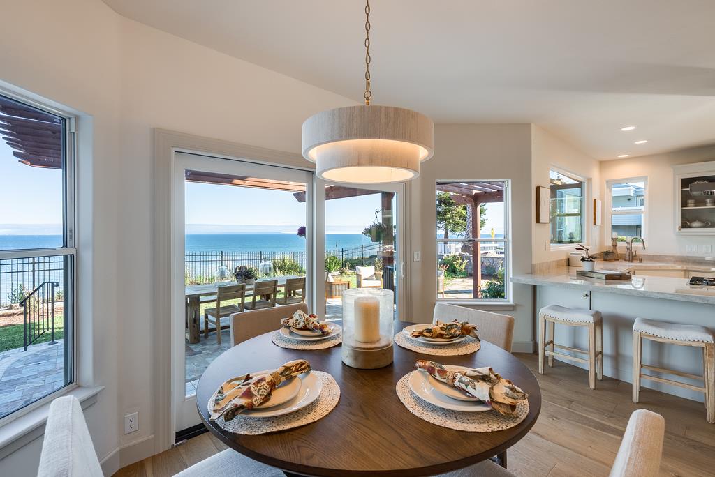 Detail Gallery Image 22 of 70 For 102 Livermore Ave, Capitola,  CA 95010 - 5 Beds | 4 Baths