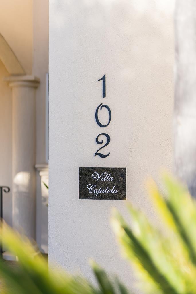 Detail Gallery Image 3 of 70 For 102 Livermore Ave, Capitola,  CA 95010 - 5 Beds | 4 Baths