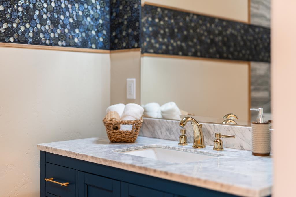 Detail Gallery Image 57 of 70 For 102 Livermore Ave, Capitola,  CA 95010 - 5 Beds | 4 Baths