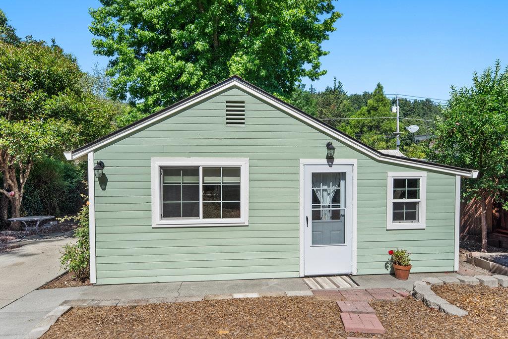 Detail Gallery Image 21 of 33 For 8494 Glen Arbor Rd, Ben Lomond,  CA 95005 - 2 Beds | 1 Baths