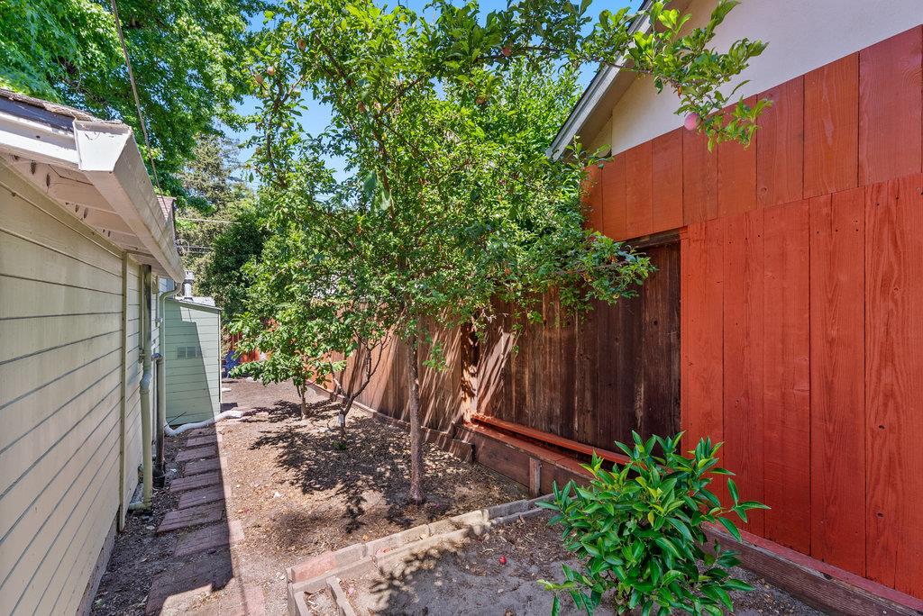 Detail Gallery Image 29 of 33 For 8494 Glen Arbor Rd, Ben Lomond,  CA 95005 - 2 Beds | 1 Baths