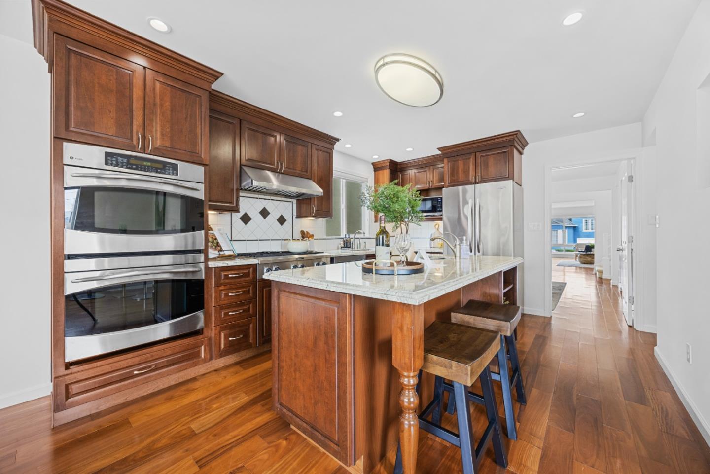 Detail Gallery Image 16 of 53 For 383 Glenwood Ave, Daly City,  CA 94015 - 4 Beds | 2/1 Baths