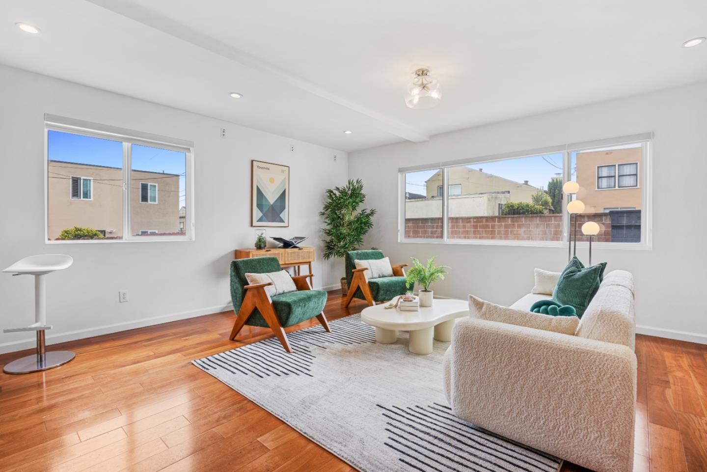 Detail Gallery Image 17 of 53 For 383 Glenwood Ave, Daly City,  CA 94015 - 4 Beds | 2/1 Baths