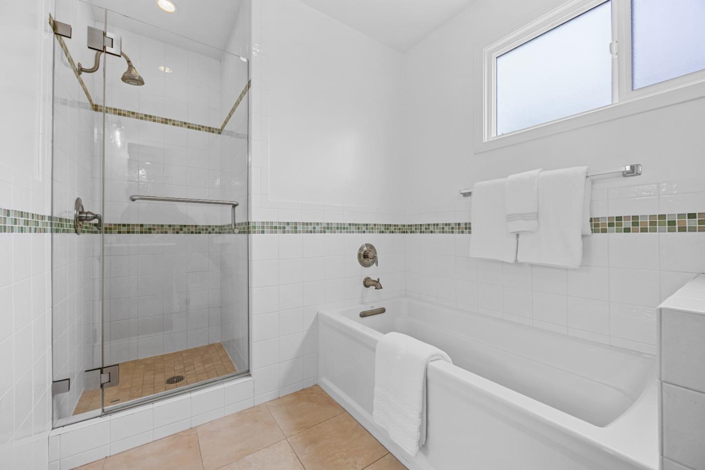 Detail Gallery Image 34 of 53 For 383 Glenwood Ave, Daly City,  CA 94015 - 4 Beds | 2/1 Baths