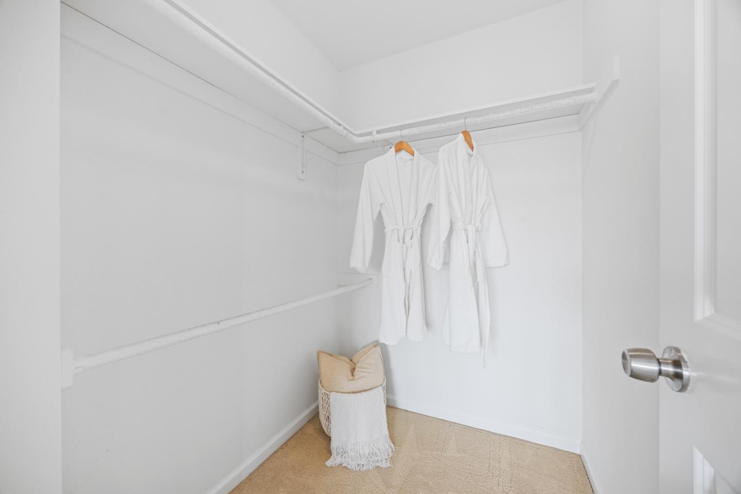 Detail Gallery Image 42 of 53 For 383 Glenwood Ave, Daly City,  CA 94015 - 4 Beds | 2/1 Baths