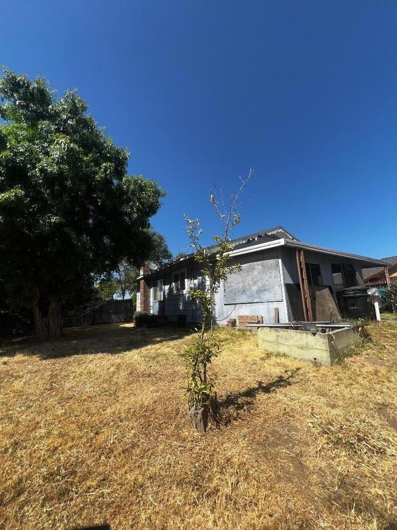 Detail Gallery Image 13 of 21 For 674 Plaza Ave, Sacramento,  CA 95815 - 2 Beds | 1 Baths