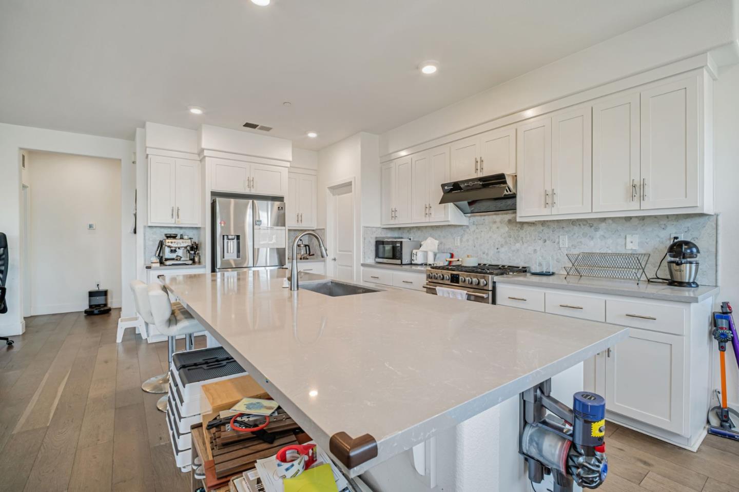 Detail Gallery Image 11 of 31 For 29464 Urbia Way, Hayward,  CA 94544 - 2 Beds | 2 Baths