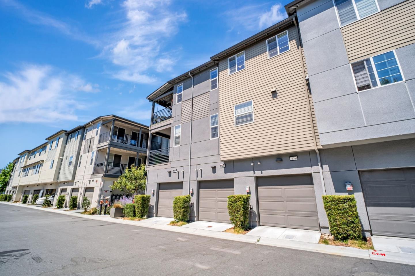 Detail Gallery Image 26 of 31 For 29464 Urbia Way, Hayward,  CA 94544 - 2 Beds | 2 Baths
