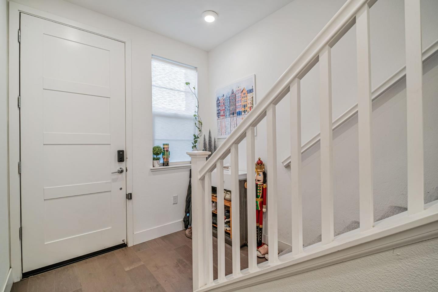Detail Gallery Image 6 of 31 For 29464 Urbia Way, Hayward,  CA 94544 - 2 Beds | 2 Baths