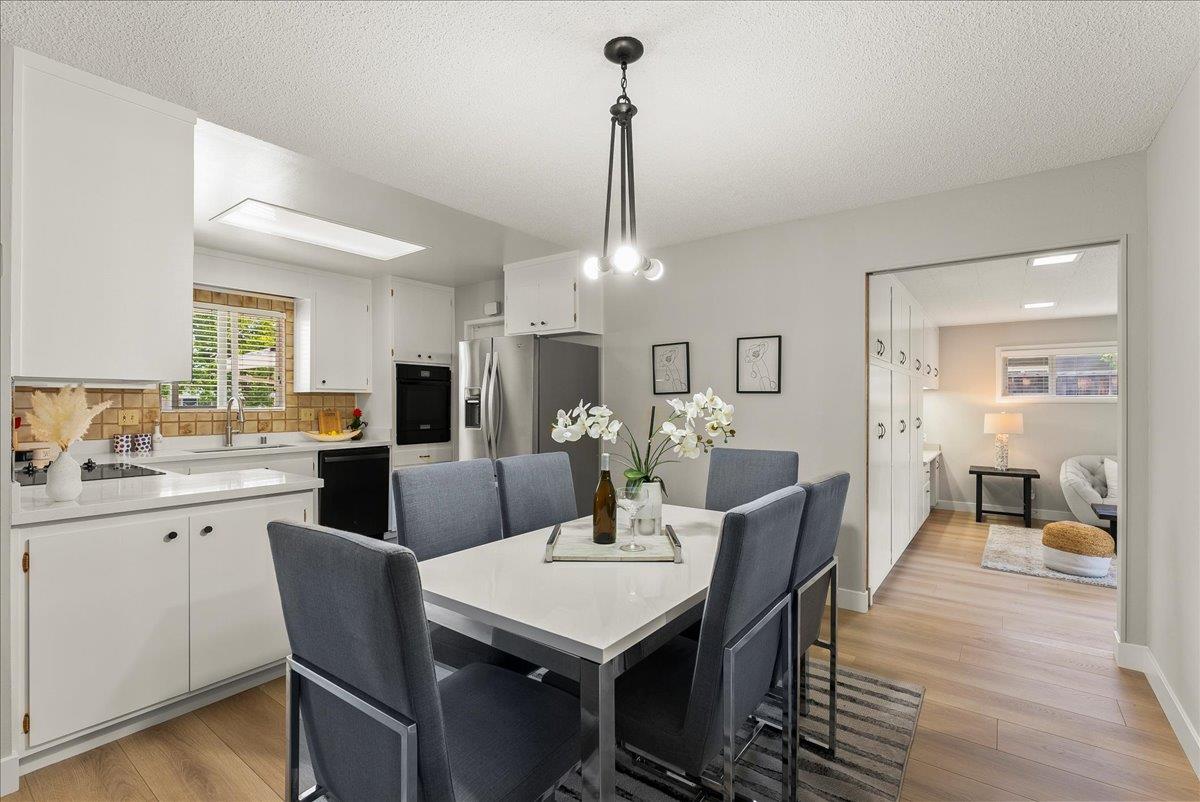 Detail Gallery Image 10 of 35 For 897 Loyalton Dr, Campbell,  CA 95008 - 3 Beds | 2 Baths