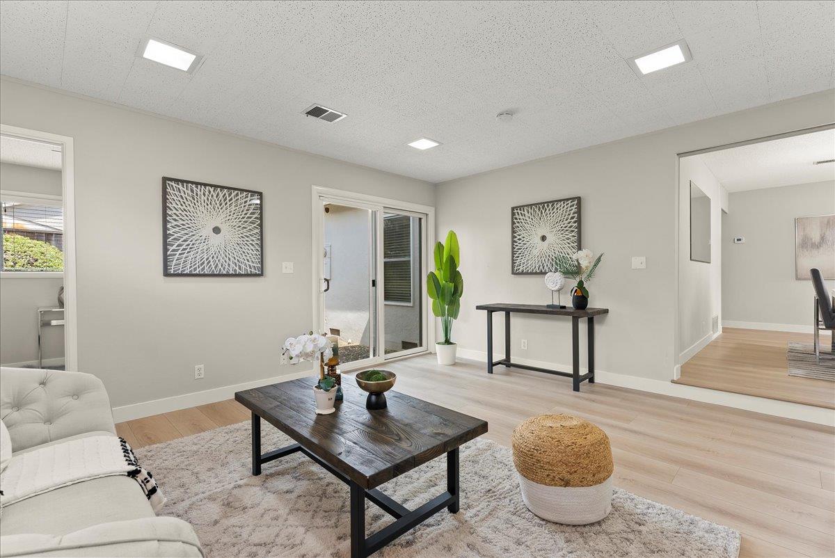 Detail Gallery Image 15 of 35 For 897 Loyalton Dr, Campbell,  CA 95008 - 3 Beds | 2 Baths