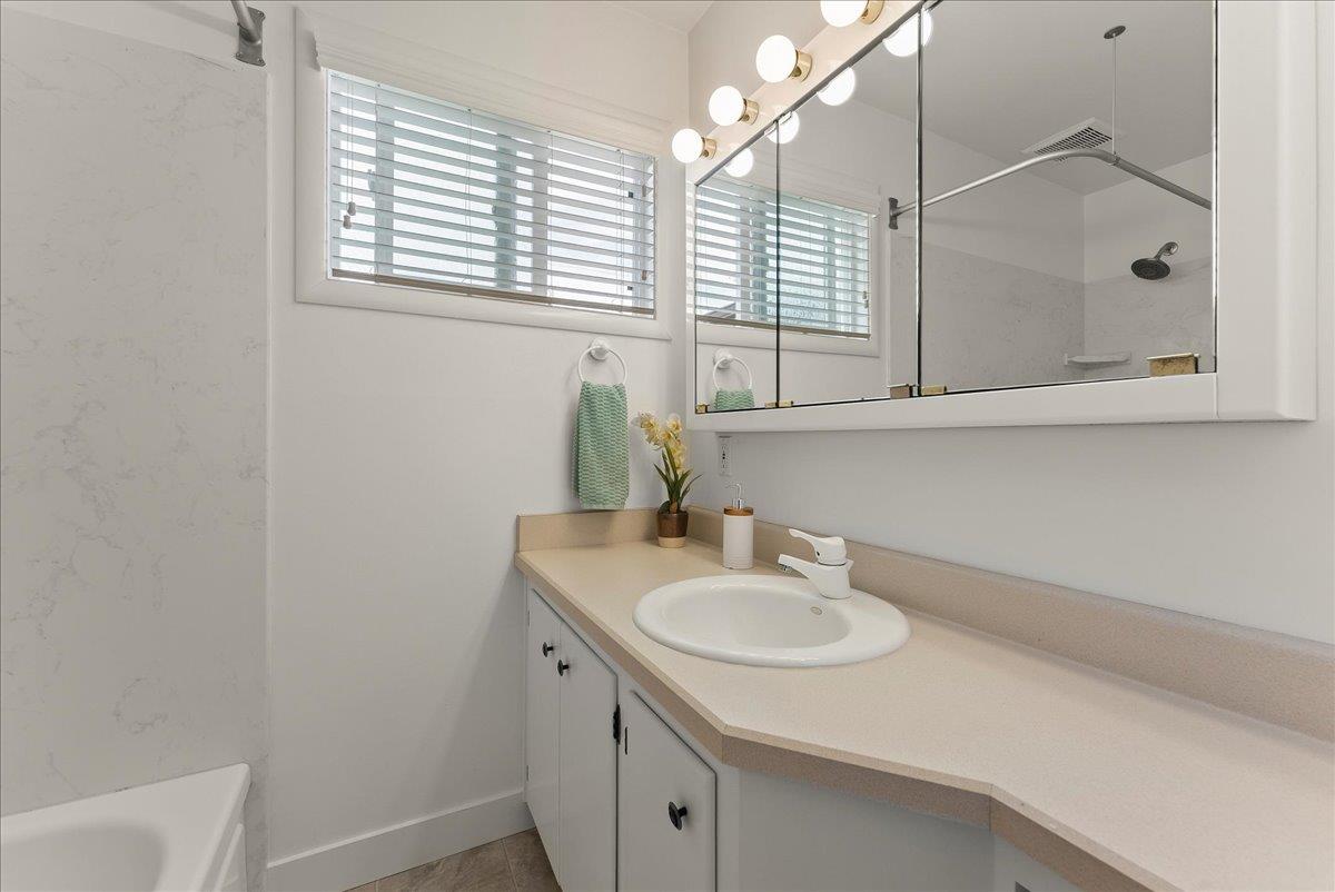Detail Gallery Image 30 of 35 For 897 Loyalton Dr, Campbell,  CA 95008 - 3 Beds | 2 Baths